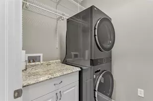 3965 Viamonte Ln, Lakeland, FL 33810 - Photo 11