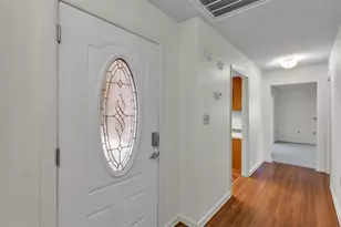 487 Lake Carolyn Cir, Lakeland, FL 33813 - Photo 7