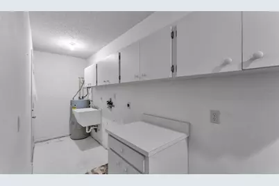 487 Lake Carolyn Circle, Lakeland, FL 33813 - Photo 13