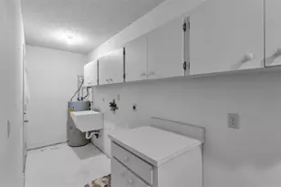 487 Lake Carolyn Cir, Lakeland, FL 33813 - Photo 13