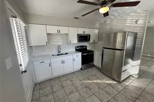 845 Castle Way, Lakeland, FL 33803 - Photo 5