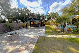 2324 Creek Side Dr, Lakeland, FL 33811 - Photo 37