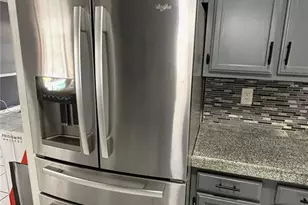 2324 Creek Side Dr, Lakeland, FL 33811 - Photo 15