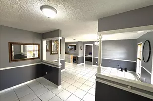 2324 Creek Side Dr, Lakeland, FL 33811 - Photo 7