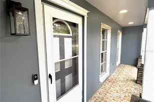 2324 Creek Side Dr, Lakeland, FL 33811 - Photo 5