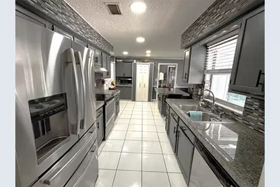 2324 Creek Side Drive, Lakeland, FL 33811 - Photo 17