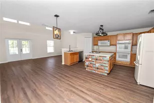 3679 Wellington Ln, Bartow, FL 33830 - Photo 9