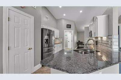 3581 Marsh Wren Street, Lakeland, FL 33811 - Photo 11