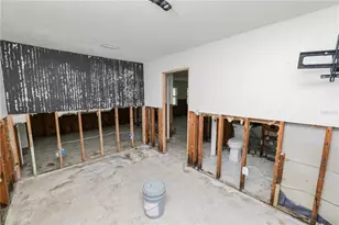 8100 Overlook Pl NE, Saint Petersburg, FL 33702 - Photo 11