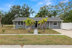8100 Overlook Pl NE, Saint Petersburg, FL 33702 - Photo 3