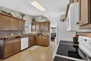 6380 Egret Dr, Lakeland, FL 33809 - Photo 9