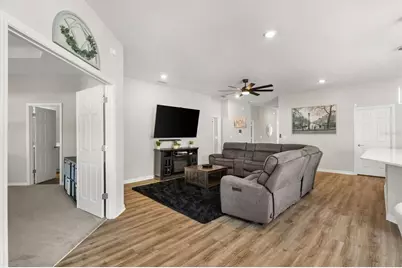 1056 Aruba Avenue, Mulberry, FL 33860 - Photo 9