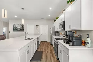 1056 Aruba Ave, Mulberry, FL 33860 - Photo 11