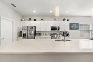 1056 Aruba Ave, Mulberry, FL 33860 - Photo 13