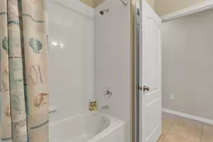 5631 Superior Dr, Lakeland, FL 33805 - Photo 29