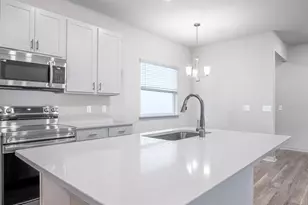 551 Windy Willow Wy, Saint Cloud, FL 34771 - Photo 5