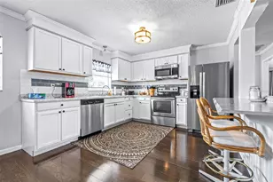 4742 Cypress Dr, Lake Wales, FL 33898 - Photo 9