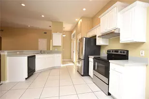 2426 Colonel Ford Dr, Lakeland, FL 33813 - Photo 3