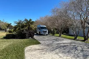 427 Travelers Dr, Polk City, FL 33868 - Photo 1