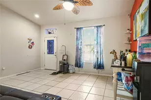 1703 Oakwood Estates Dr, Plant City, FL 33563 - Photo 7