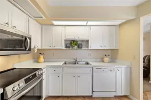 1626 Willow Run, Sebring, FL 33872 - Photo 9