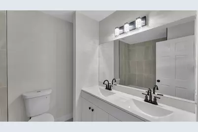 6572 Forestwood Drive W, Lakeland, FL 33811 - Photo 11