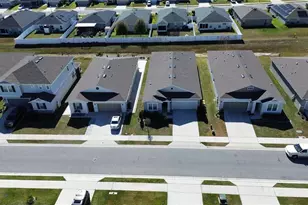 1229 Mattie Pointe Blvd, Auburndale, FL 33823 - Photo 5