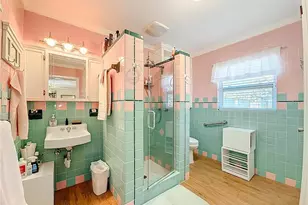 143 E Lemon St, Lady Lake, FL 32159 - Photo 29