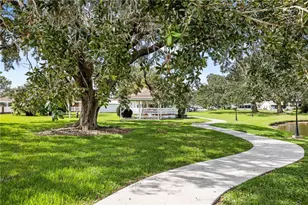 4861 Colonnades Cir E, Lakeland, FL 33811 - Photo 35