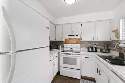 109 Las Flores, Winter Haven, FL 33884 - Photo 13