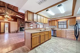 3809 Porter Rd, Lithia, FL 33547 - Photo 9