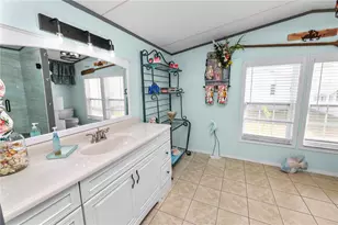 5121 Shore Line Dr, Polk City, FL 33868 - Photo 11