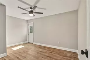 400 Patica Rd NE, Saint Petersburg, FL 33702 - Photo 21