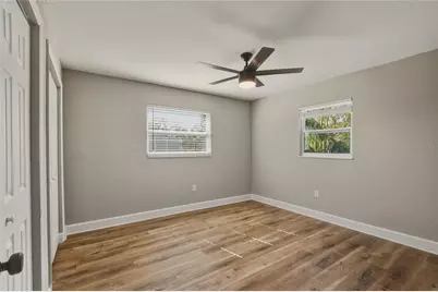 400 Patica Road NE, Saint Petersburg, FL 33702 - Photo 23