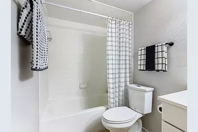 1821 Village Court, Mulberry, FL 33860 - Photo 11