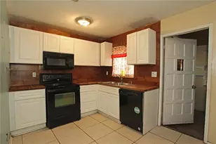 141 NW 10th Dr, Mulberry, FL 33860 - Photo 3