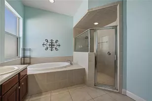 1823 Rocky Pointe Dr, Lakeland, FL 33813 - Photo 37