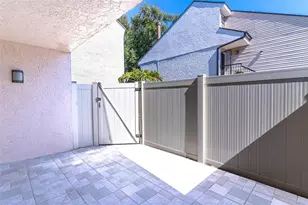 4837 Puritan Cir, Tampa, FL 33617 - Photo 17