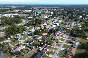 4810 Leucadendra Dr, Sebring, FL 33872 - Photo 3