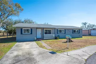 1423 NE 1st St, Mulberry, FL 33860 - Photo 3