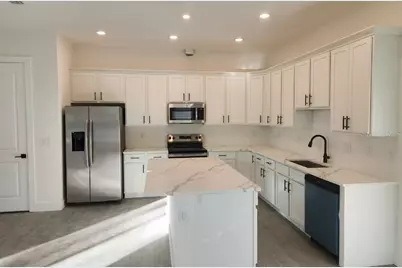 9219 Northcliffe Boulevard, Spring Hill, FL 34606 - Photo 5