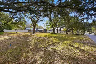 6529 Hereford Dr, Lakeland, FL 33810 - Photo 3