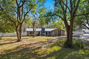 6529 Hereford Dr, Lakeland, FL 33810 - Photo 5