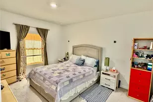 993 Calico Pointe Cir, Groveland, FL 34736 - Photo 15