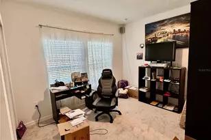 993 Calico Pointe Cir, Groveland, FL 34736 - Photo 7