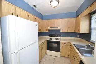 147 Shannon Dr, Lakeland, FL 33809 - Photo 9