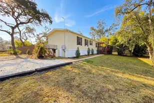 37680 Oak Forrest Dr, Dade City, FL 33523 - Photo 3