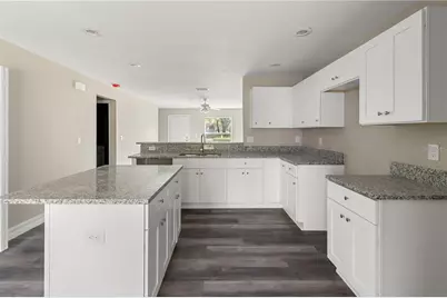 3141 Crystal Hills Loop S, Lakeland, FL 33801 - Photo 5