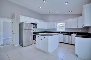 2551 N Avon Blvd, Avon Park, FL 33825 - Photo 7