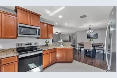 2369 Isabella Court, Lakeland, FL 33805 - Photo 7